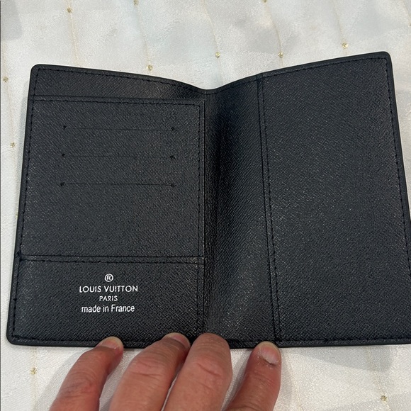 😎PASSPORT HOLDER 😎 - Picture 3 of 3